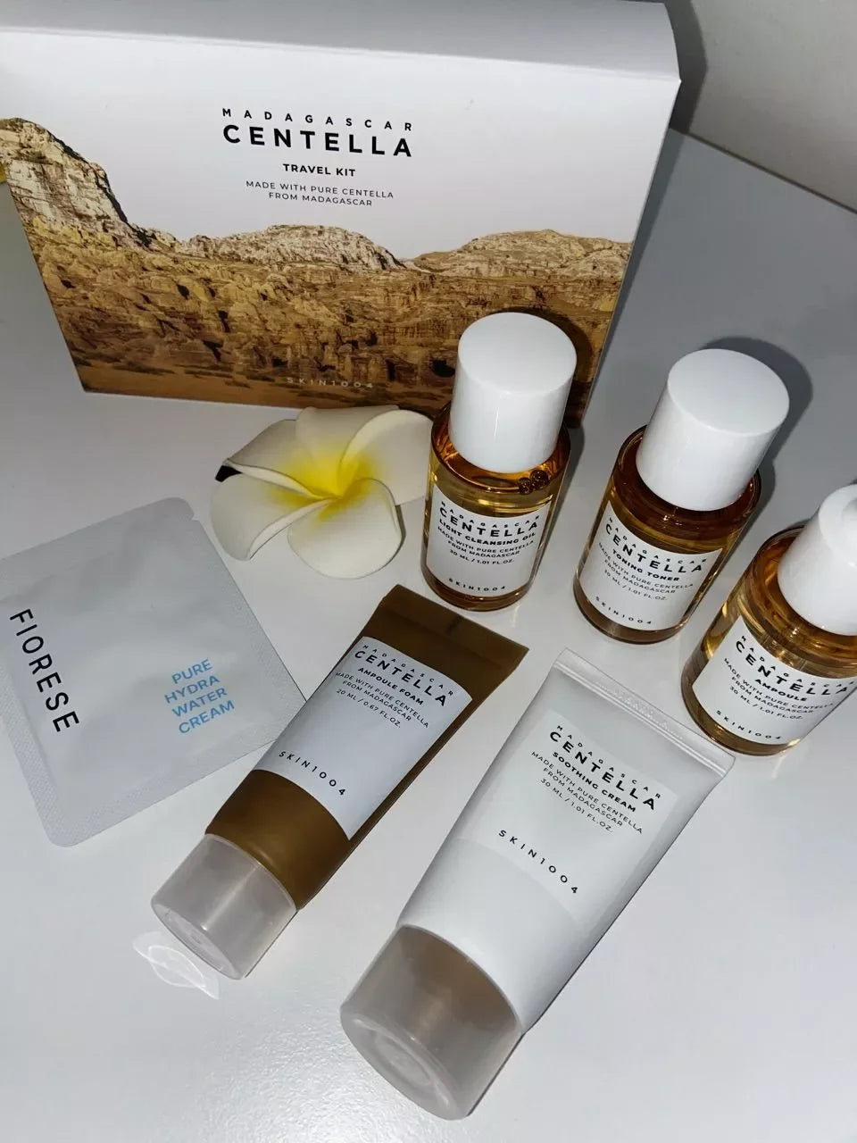 Korean Centella Travel Kit, Toner,Ampoule,Soothing Cream,Cleansing Oil,Ampoule Foam,Basic Daily Skincare Mini 5pcs Gift Sets